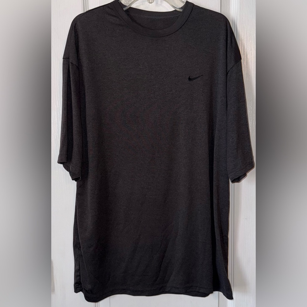 Nike Dark Grey/Black Athletic Performance T-Shirt Size M